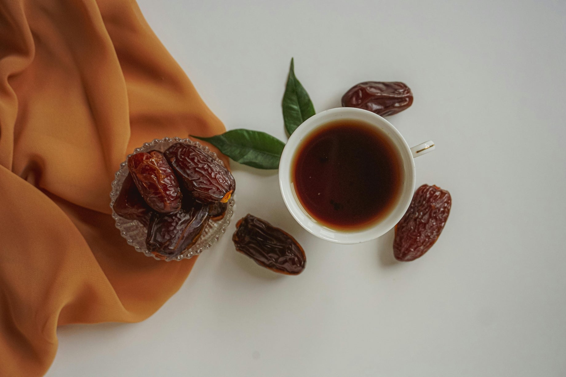 What to Pair with Medjool Dates: Coffee, Tea and Cheese article image