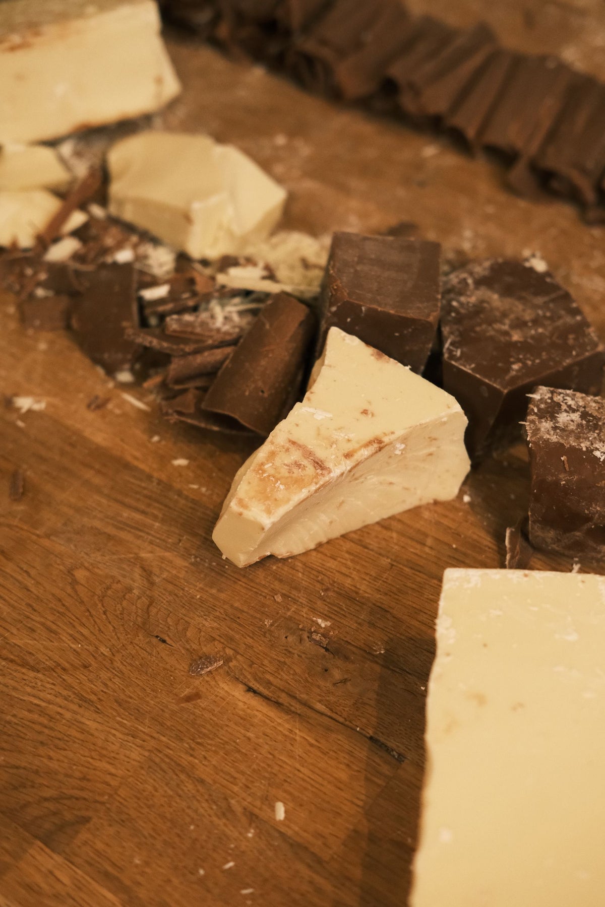 Assorted chocolate bars illustrating natural flavour notes