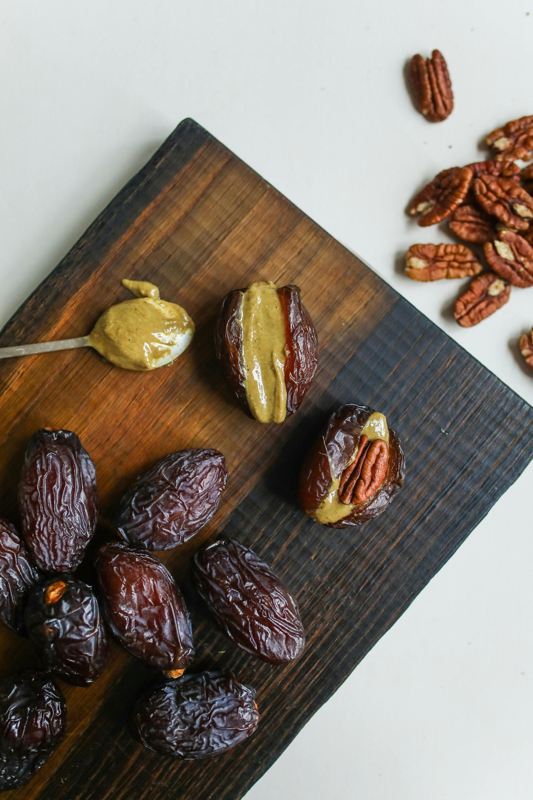 Chocolate Covered Dates: A More Thoughtful Indulgence article image